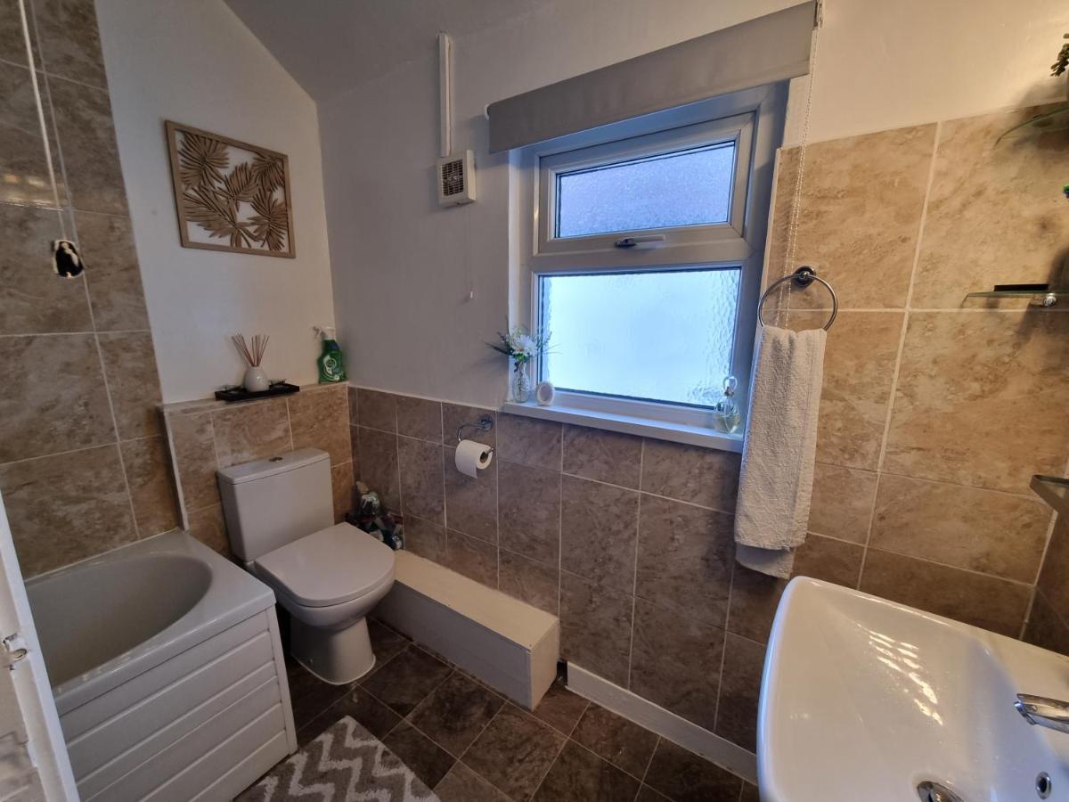 Private Double Room In Кардіфф Екстер'єр фото