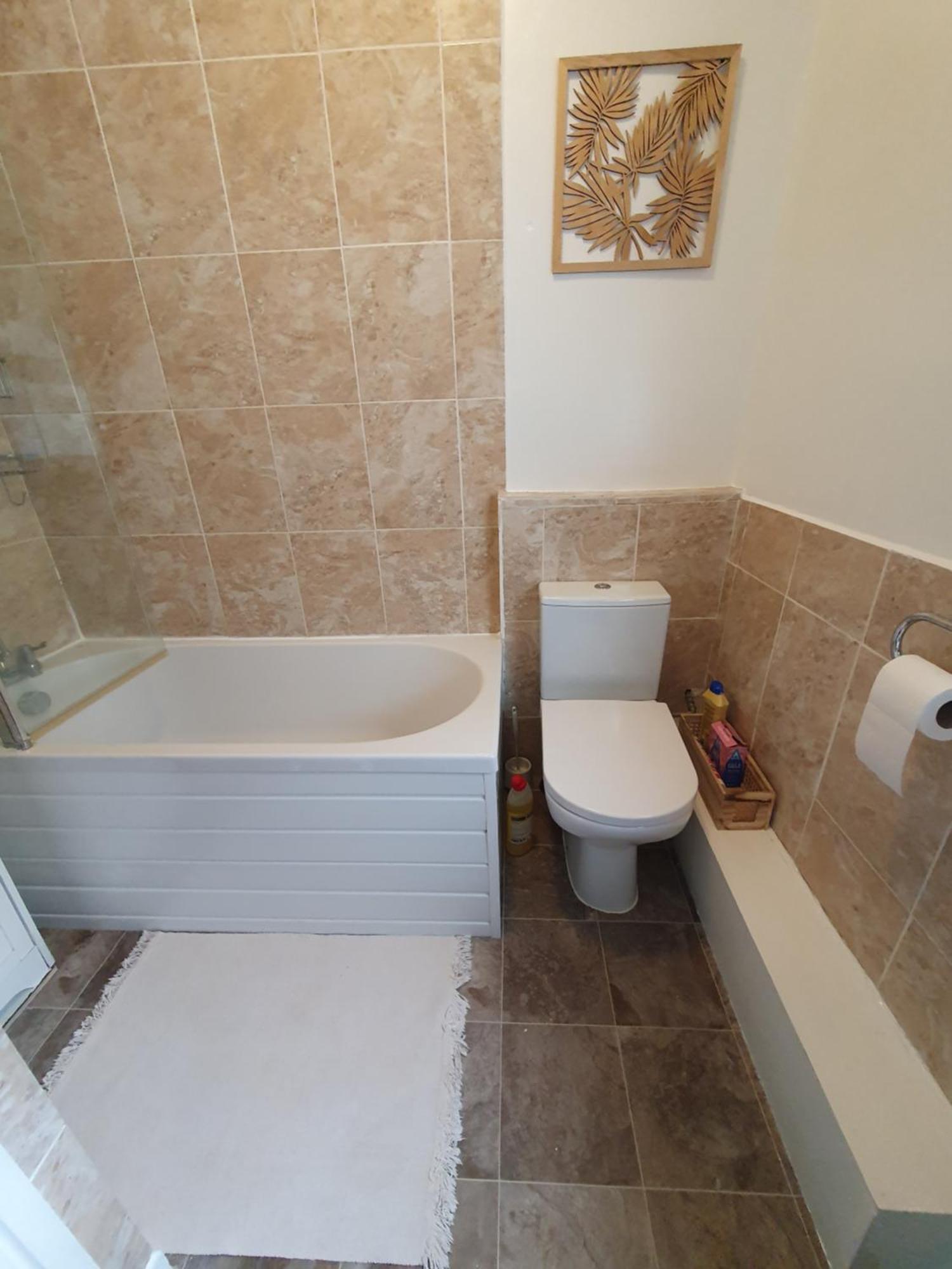 Private Double Room In Кардіфф Екстер'єр фото